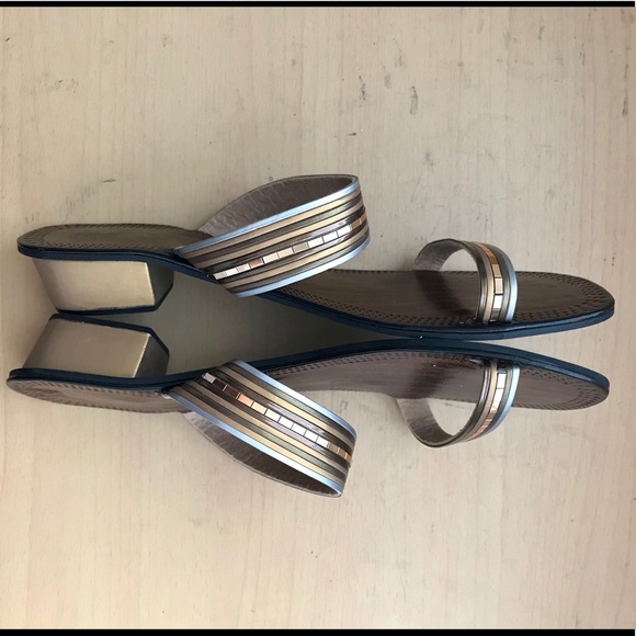 NWOT-South Asian Metallic Slip on Sandal - Picture 4 of 6